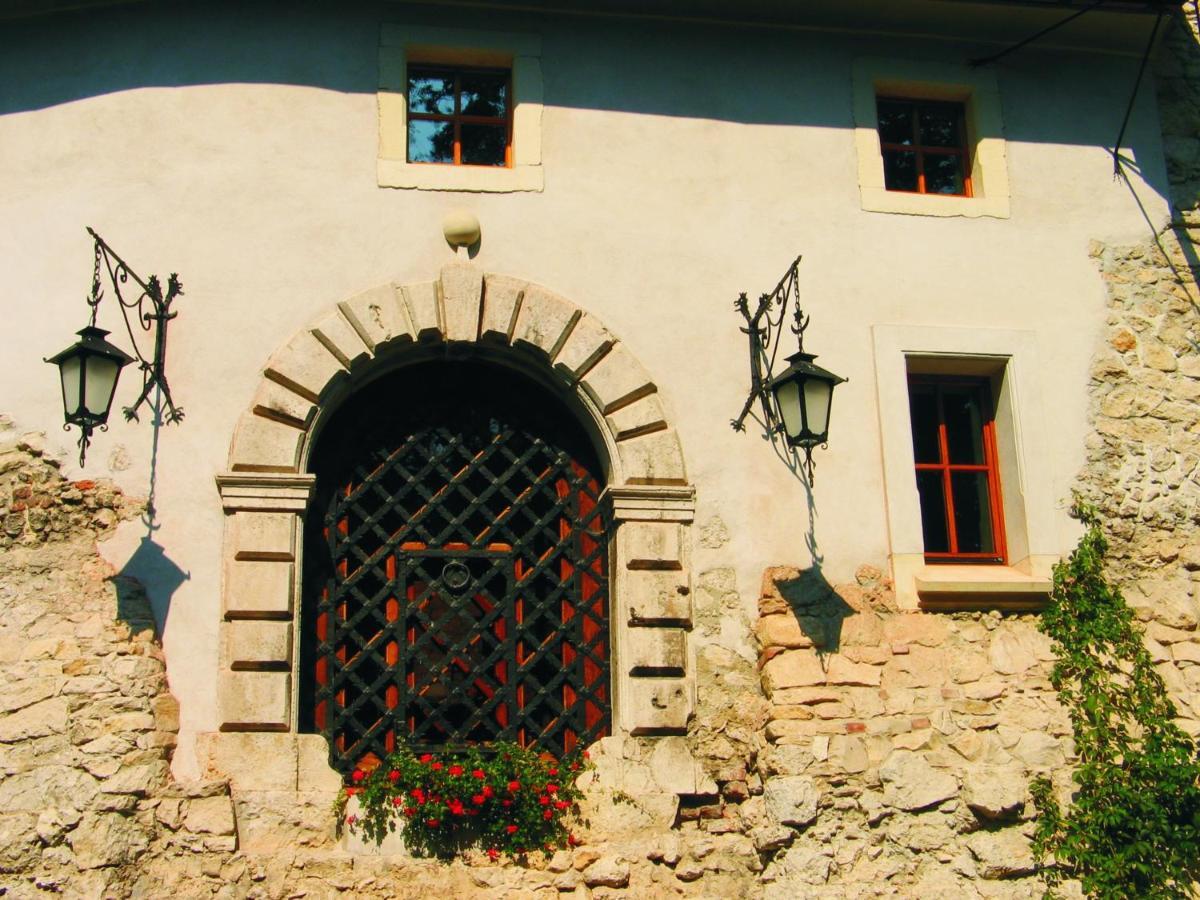Zamek Villa *